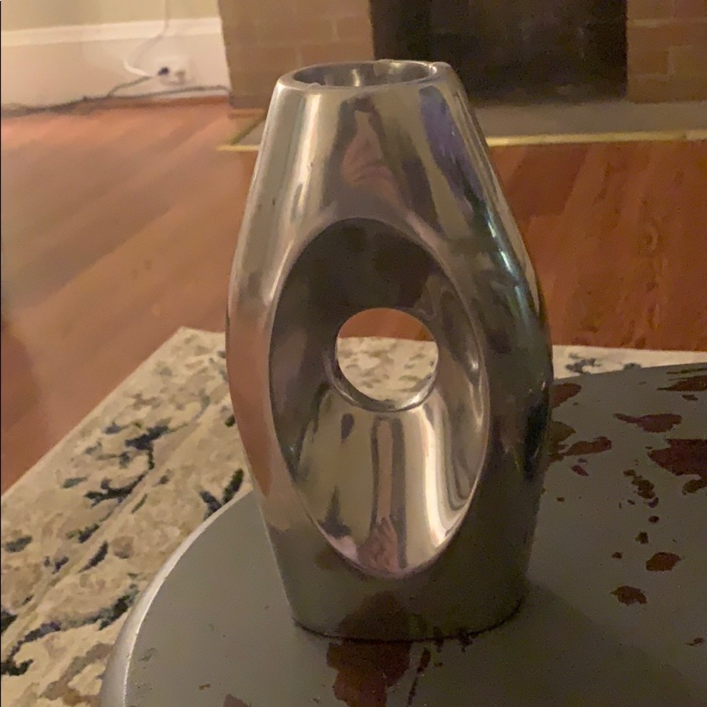 Candle holder